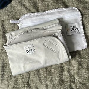 Ollie swaddle gray